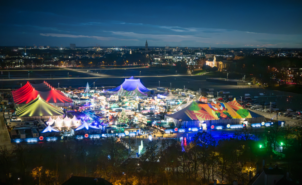 Akrobatik im Grand Chapiteau & Kulinarische Reise – Drei Shows auf dem Tollwood Winterfestival 2026